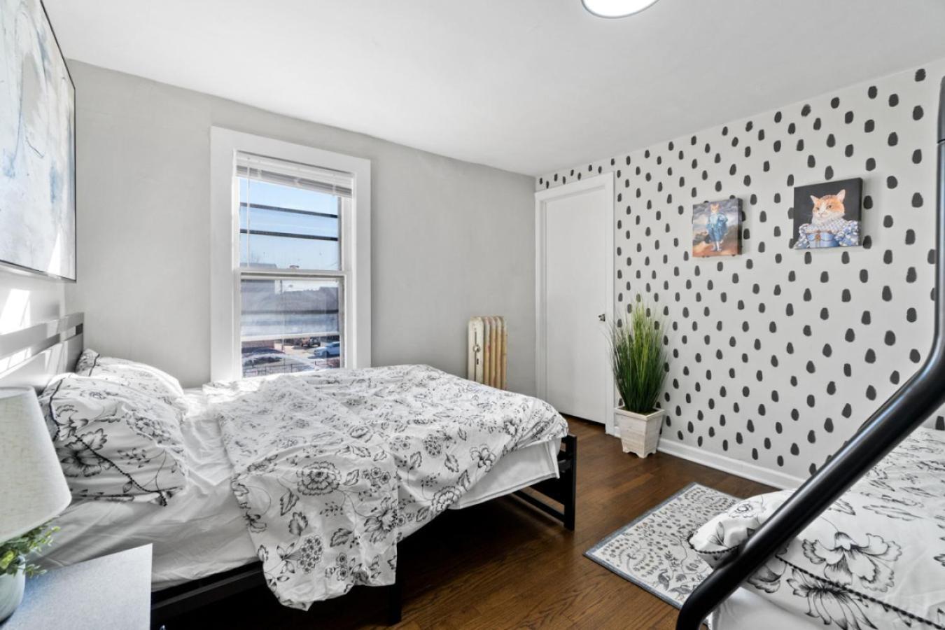 Casa vacanze The Whimsical Estate Sleeps 16plus 20m To Nyc Free Parking