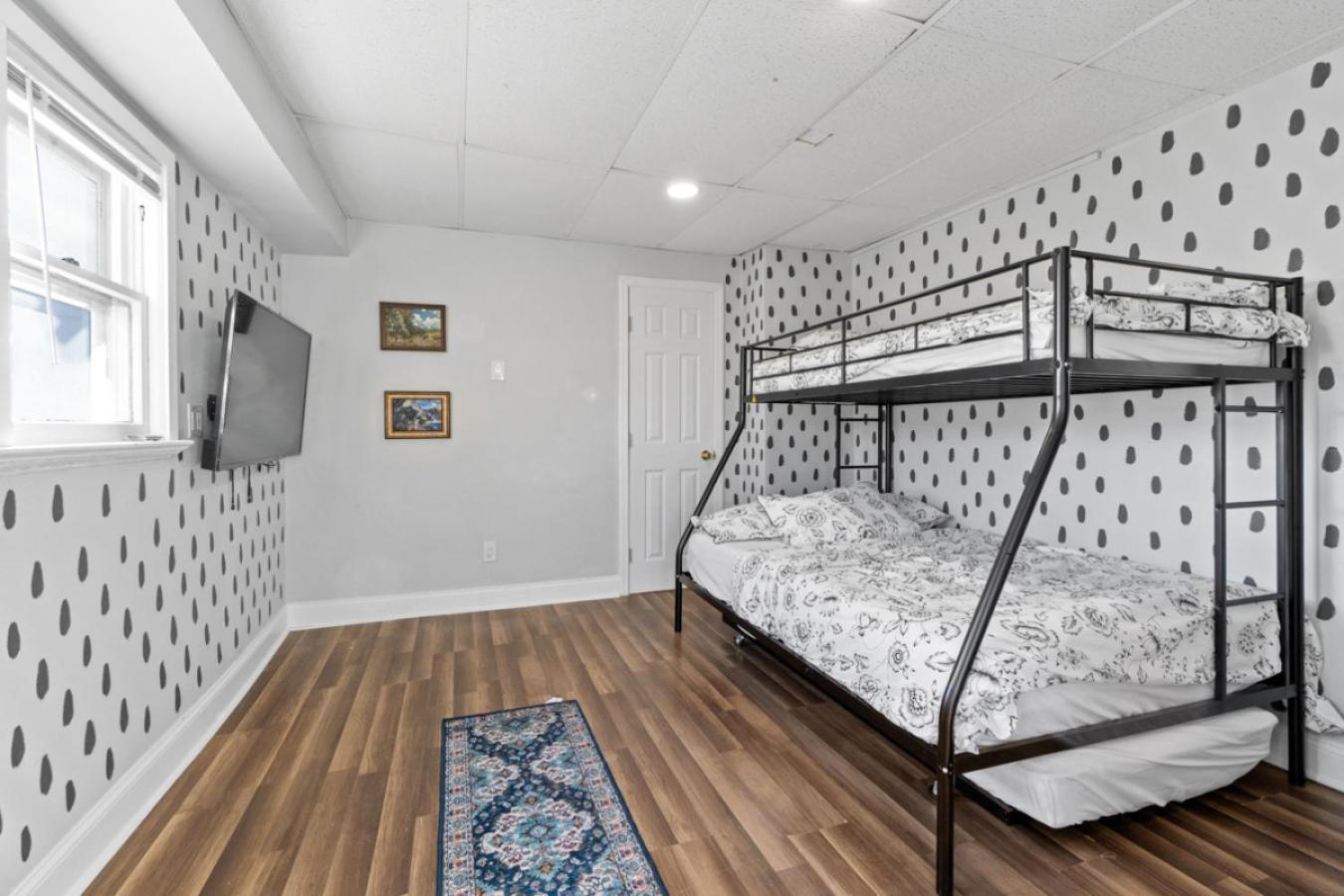 Casa vacanze The Whimsical Estate Sleeps 16plus 20m To Nyc Free Parking *