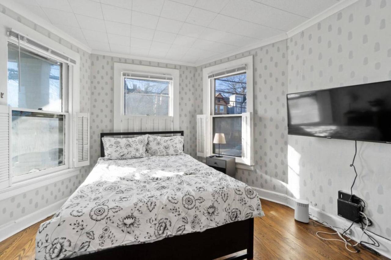 Casa vacanze The Whimsical Estate Sleeps 16plus 20m To Nyc Free Parking